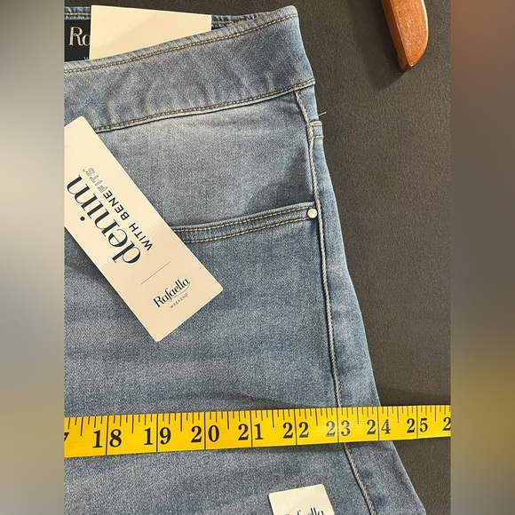 Rafaella Weekend Sequined Slimming Comfort Waist  Jean Bermuda Shorts 18W NWT - Picture 13 of 13